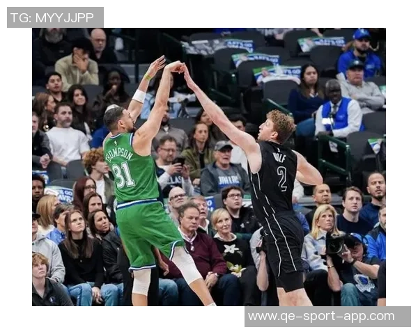 克莱首节表现抢眼三分球精准命中助力球队得分6分